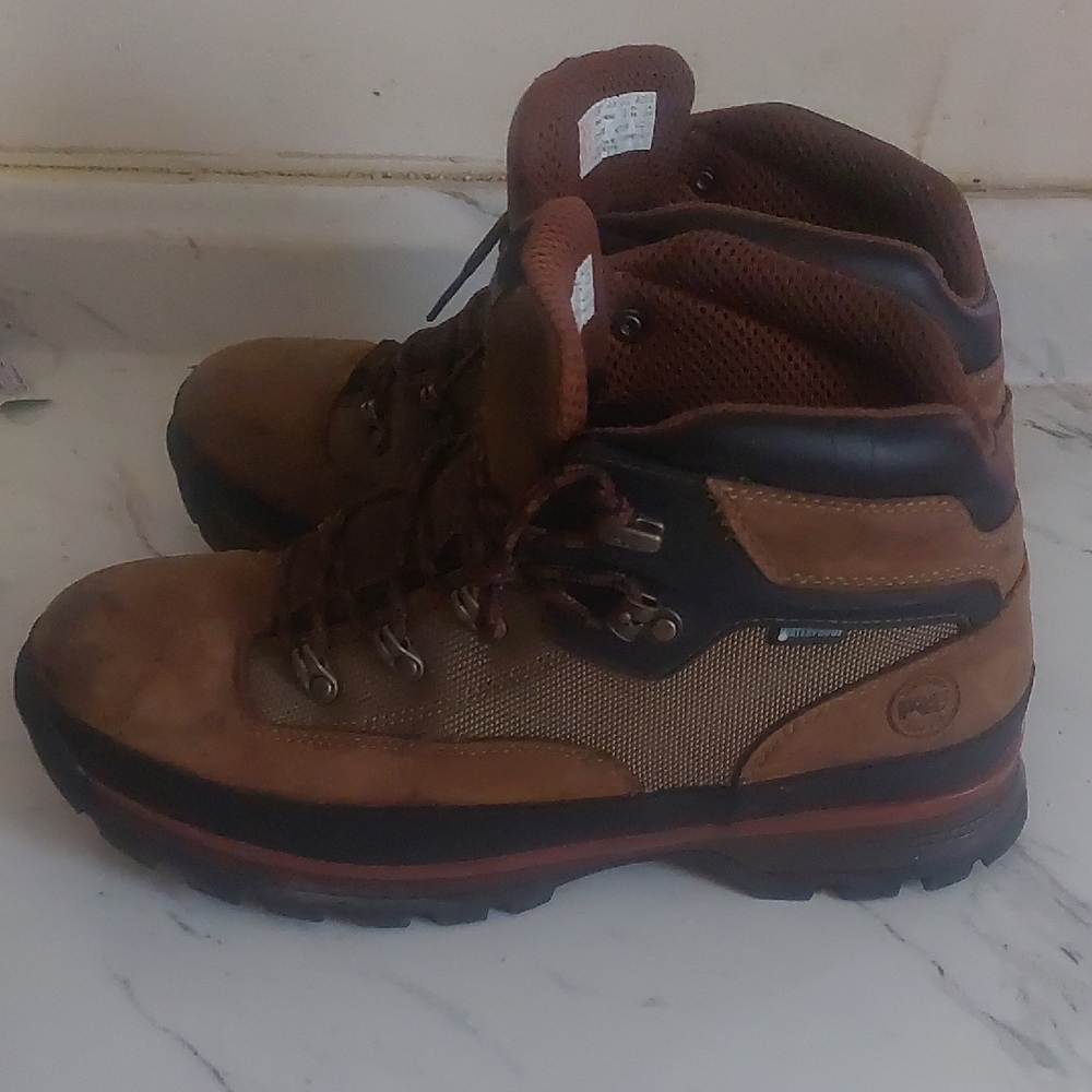 Timberland Men's Brown Hiking Boots 12 wide waterproof membrane